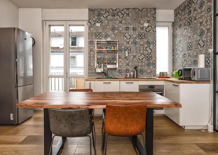 Luxury Flat By Station / Unique View * Milan