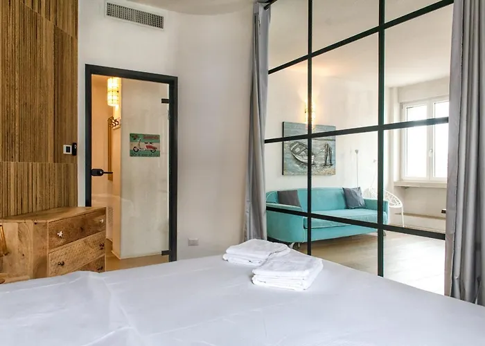 Apartment Luxury Flat By Station / Unique View *